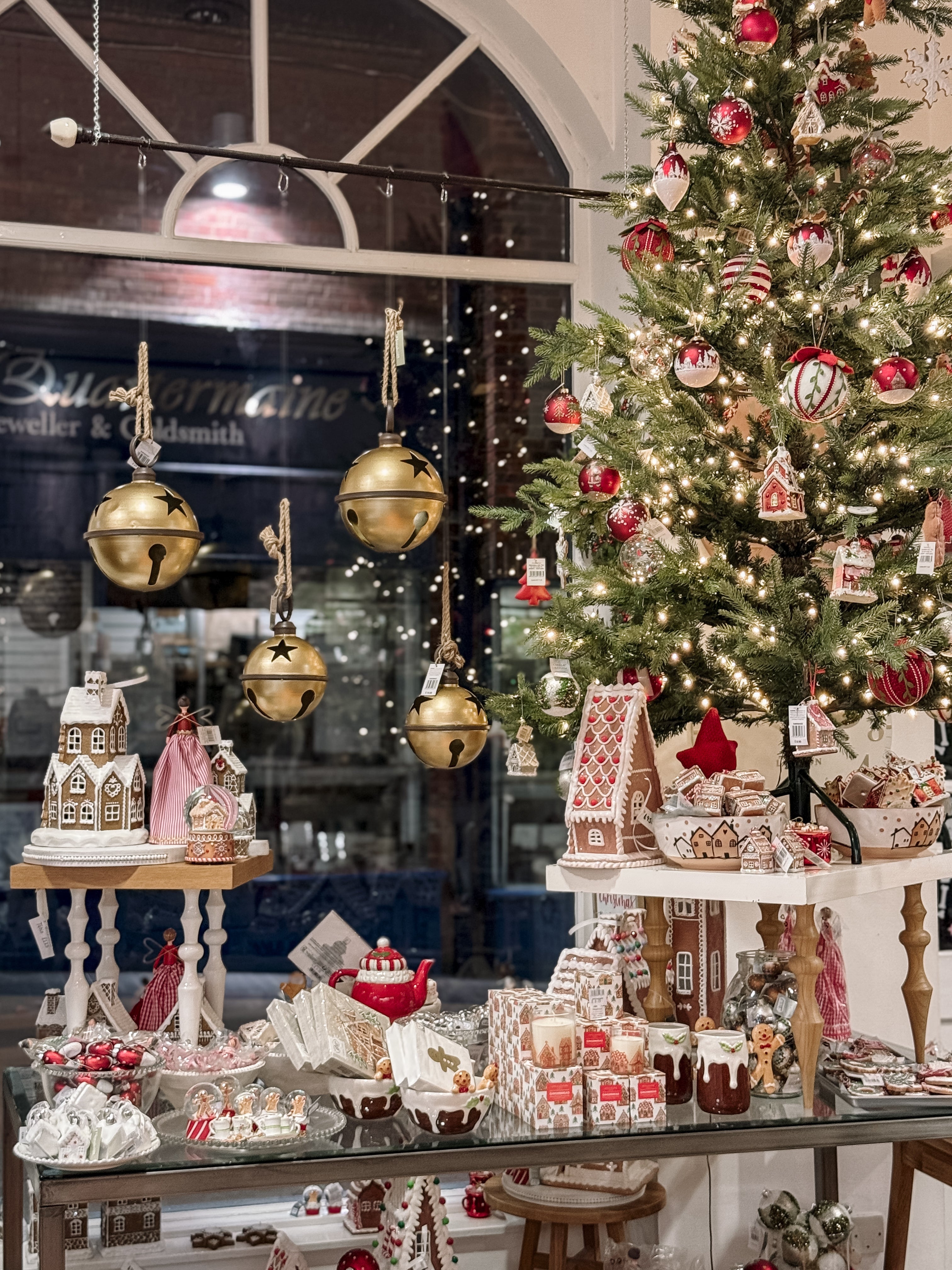 🎄 Our First Christmas Gingerbread Window Display: A Festive Adventure! 🍪