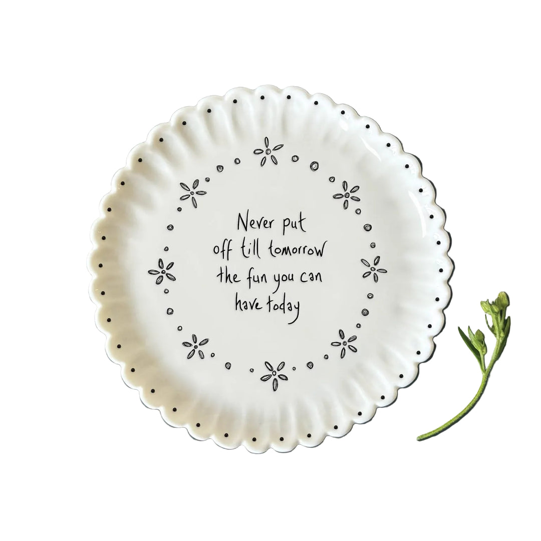 East of India Scallop Coaster – ‘Never Put Off Till Tomorrow What You Can Do Today’