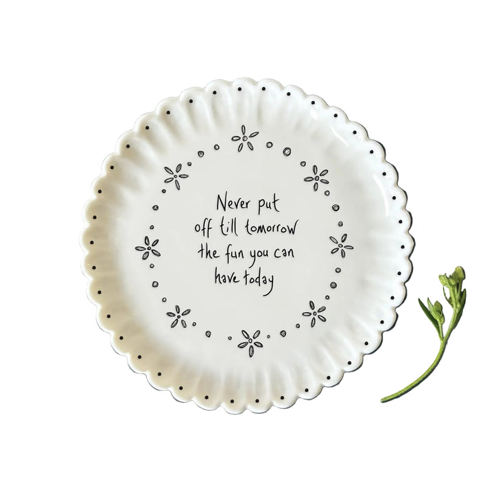East of India Scallop Coaster – ‘Never Put Off Till Tomorrow What You Can Do Today’