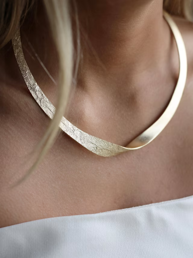 Praise Necklace Gold