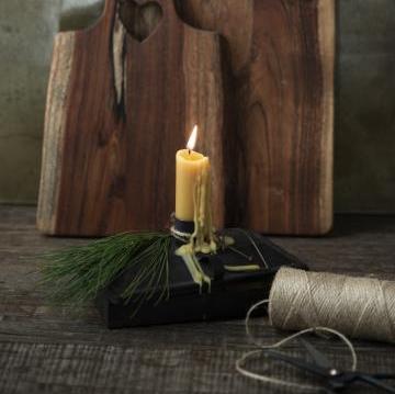 IB Laursen Mustard Short Candle with textured finish, perfect for cozy home decor and ambient lighting.