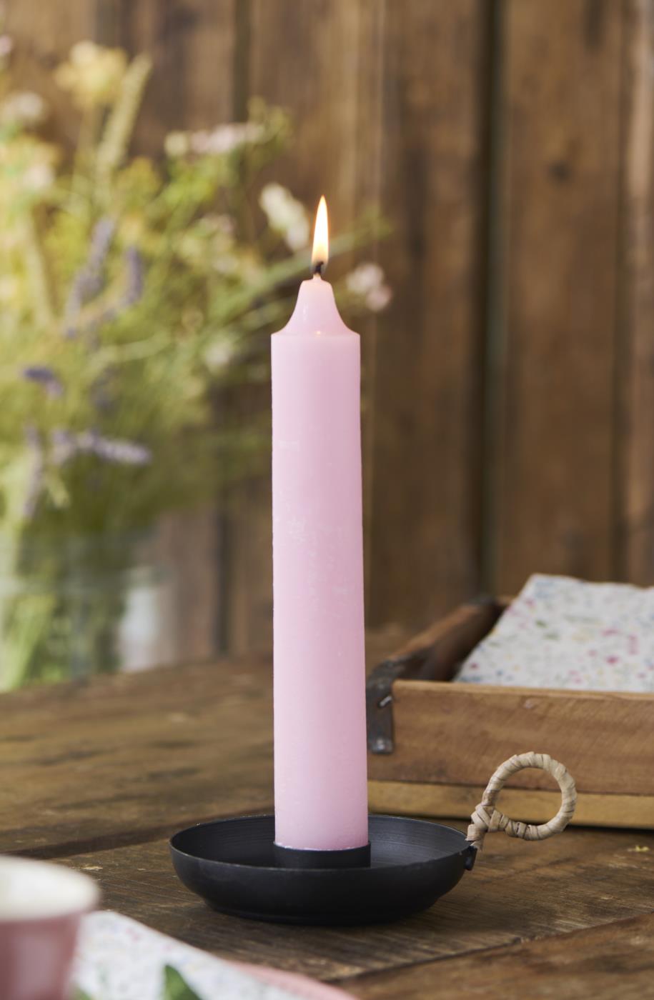 Light pink rustic candle from IB Laursen Summer collection, featuring a textured finish and cozy, handcrafted design.