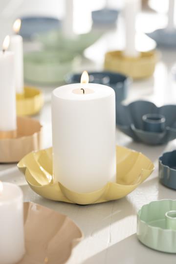 IB Laursen Summer flower candle holder with a rustic ceramic design, perfect for floral arrangements and cozy decor.