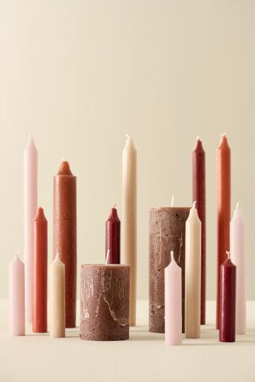 Pink rustic short dinner candle from IB Laursen, featuring a smooth wax finish and simple design for elegant table settings.