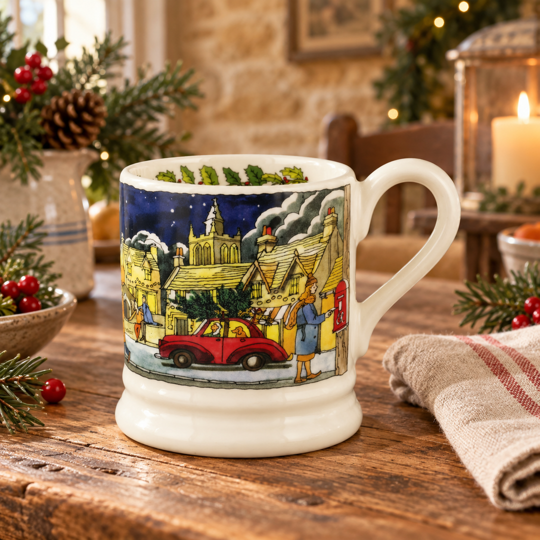Christmas Town &amp; Country 1/2 Pint Mug - 300ml