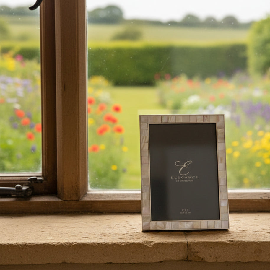 Elegance Mother of Pearl 5 x 7 Photo Frame