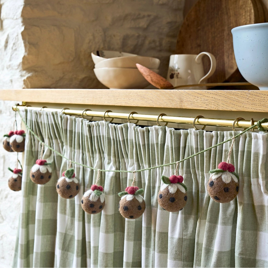 Christmas Puddings Garland