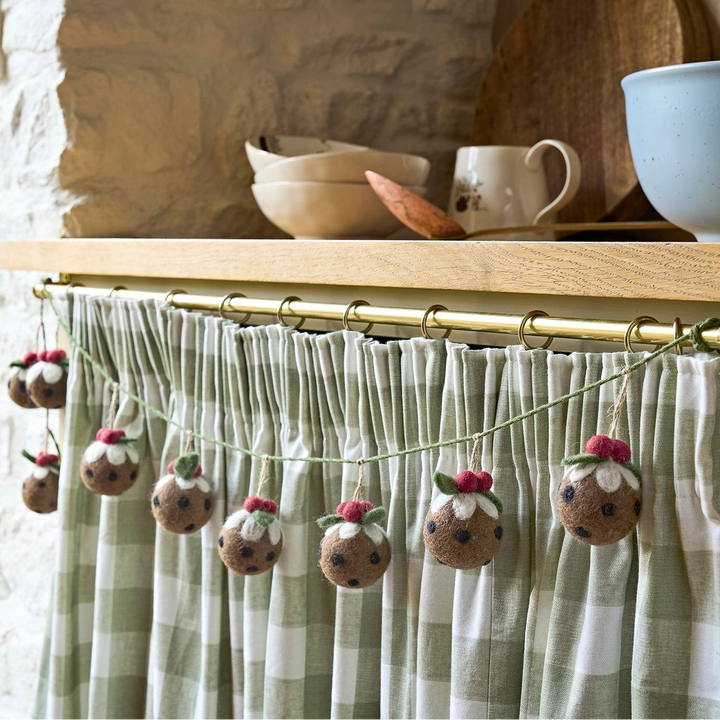 Christmas Puddings Garland