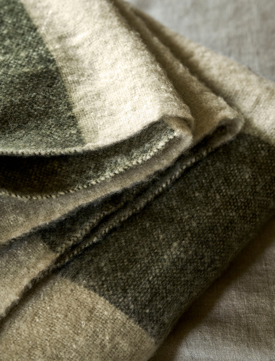 Leigh Throw Wide Stripe - Wool, Moss