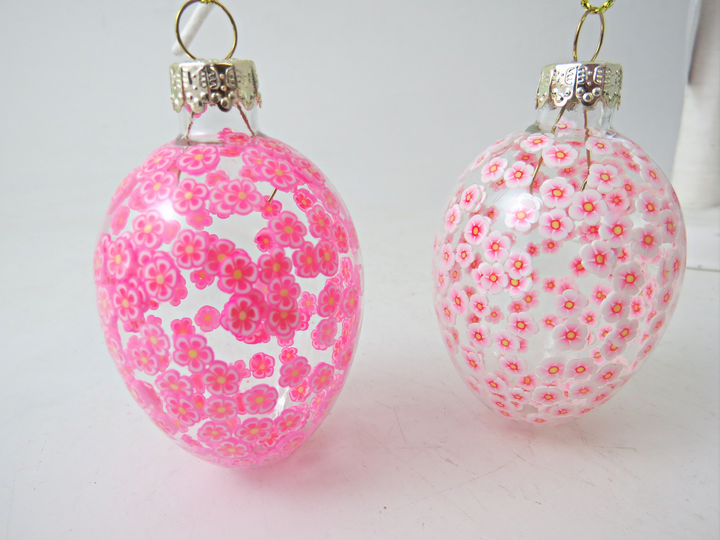 Flower Design Glass Egg - Pink 2 Assorted Designs
