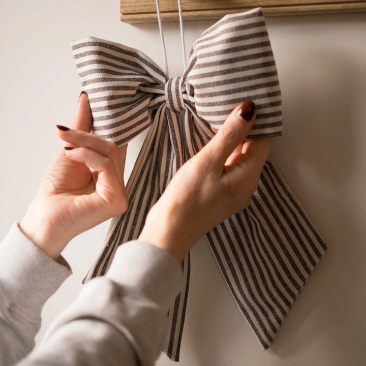 Brown Large Stripe Hanging Bow