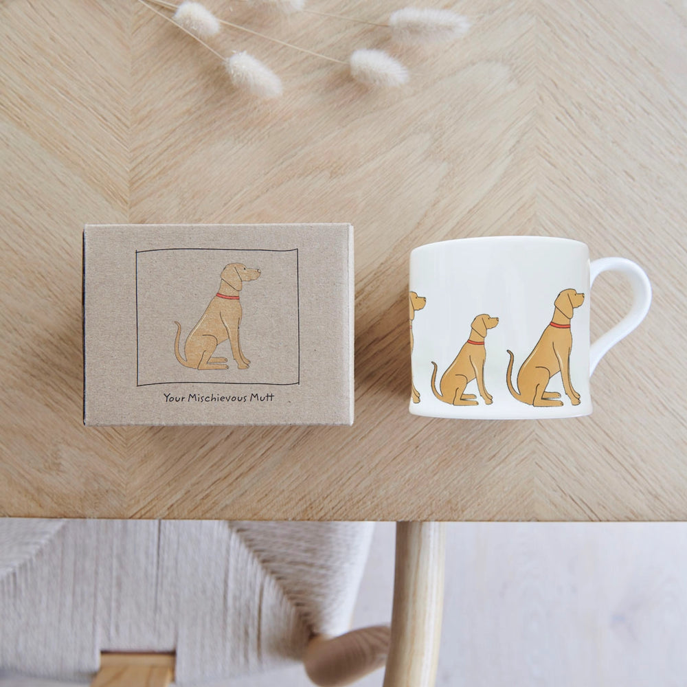 Sweet William Vizsla dog mug featuring a detailed illustration of a Vizsla breed, perfect for dog lovers and pet enthusiasts.