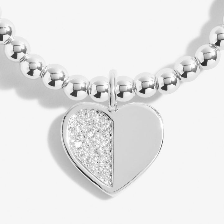 Joma Jewellery "A Little Like A Mum To Me" bracelet with delicate silver chain and heart charm, designed for Mother’s Day or special gifts.