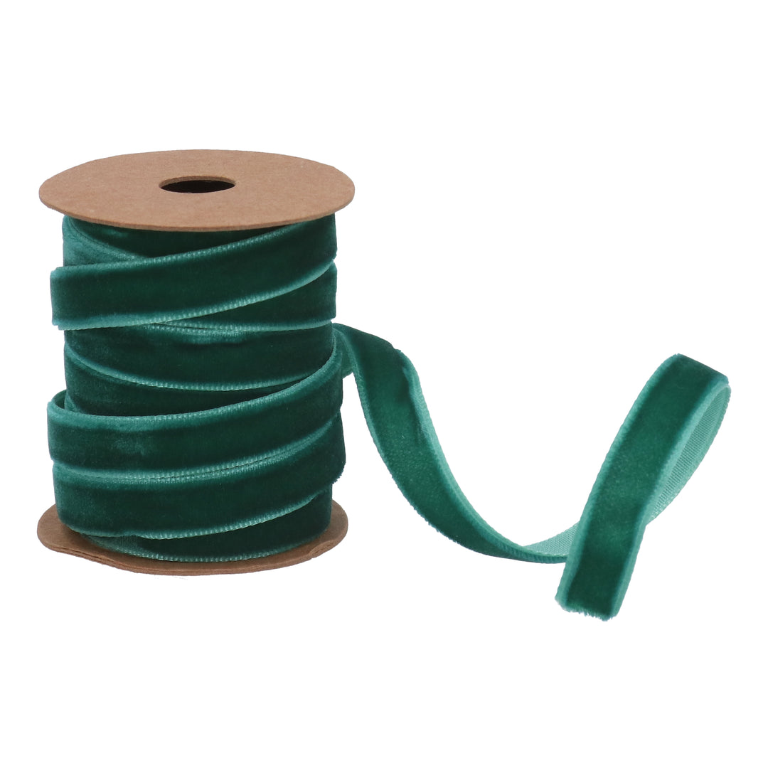 Green velvet thin ribbon from Gisela Graham Christmas collection, 2 meters long, ideal for gift wrapping and holiday decorations.
