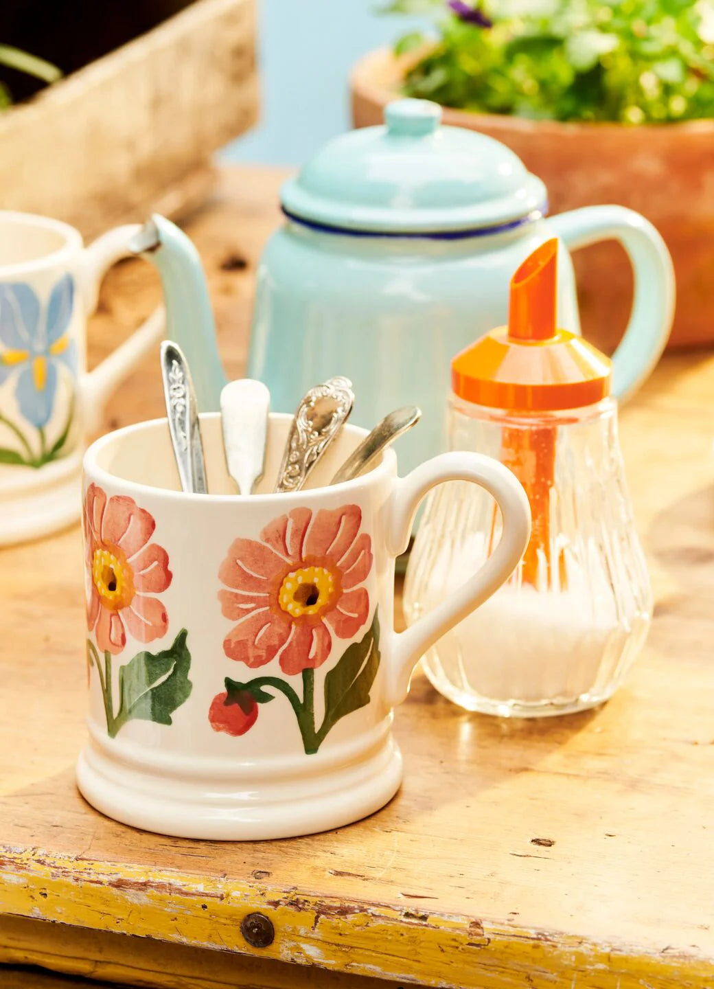 Emma Bridgewater Dahlia Flowers ½ Pint Mug featuring colorful floral design with a white background and classic ceramic finish.