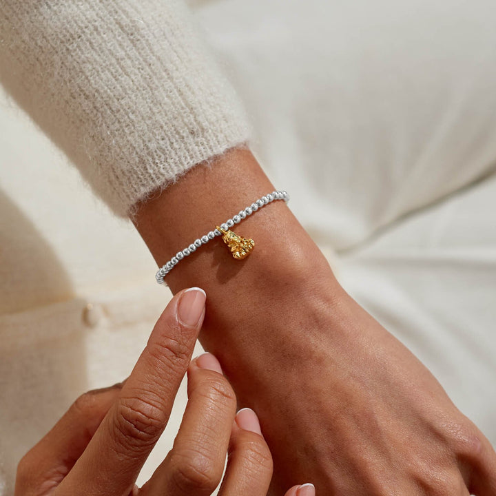 Joma Jewellery Little Mama Bear bracelet featuring a cute bear charm on a silver chain, perfect for gift giving.