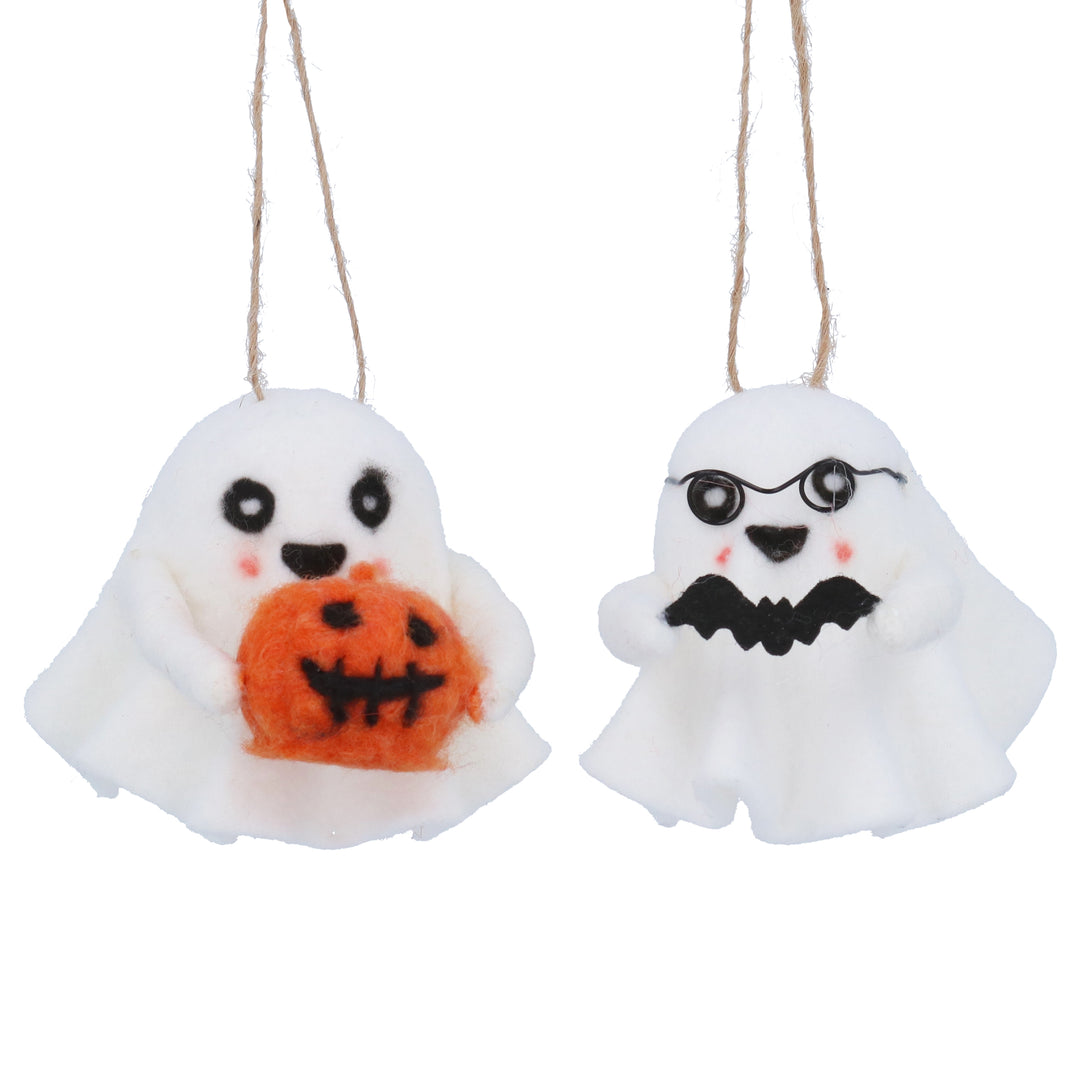 Mixed wool ghost decorations from Gisela Graham, featuring two assorted Halloween ghost designs by Cornucopia Home and Gift.