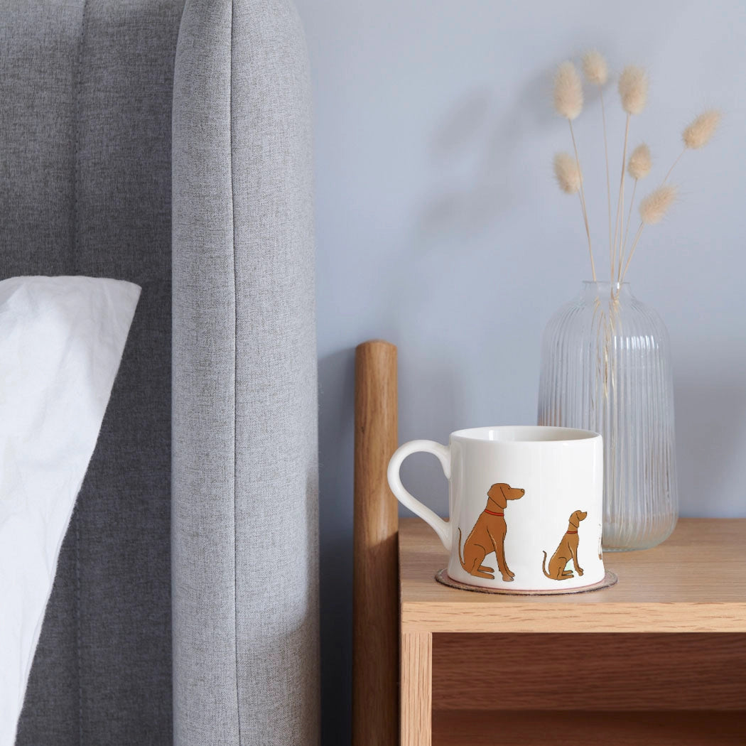 Sweet William Vizsla dog mug featuring a detailed Vizsla dog illustration, perfect for dog lovers and pet enthusiasts.