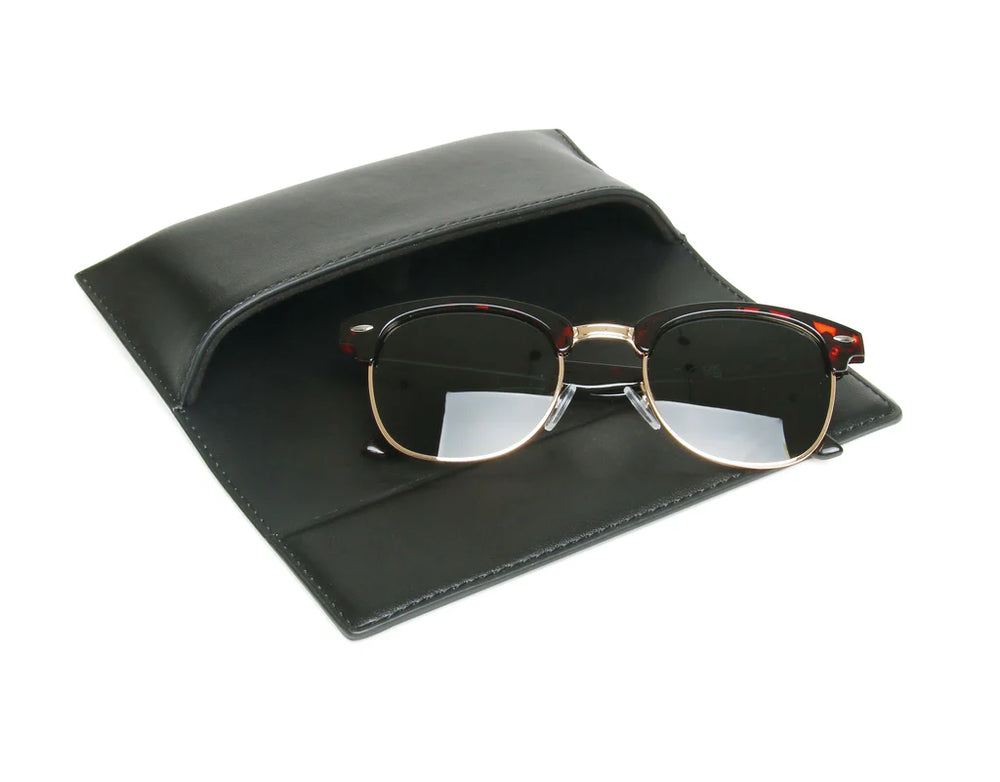Black Alice Wheeler glasses case with elegant design, model AW6077, made for storing and protecting eyeglasses.