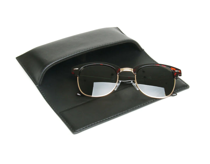 Black Alice Wheeler glasses case with elegant design, model AW6077, made for storing and protecting eyeglasses.