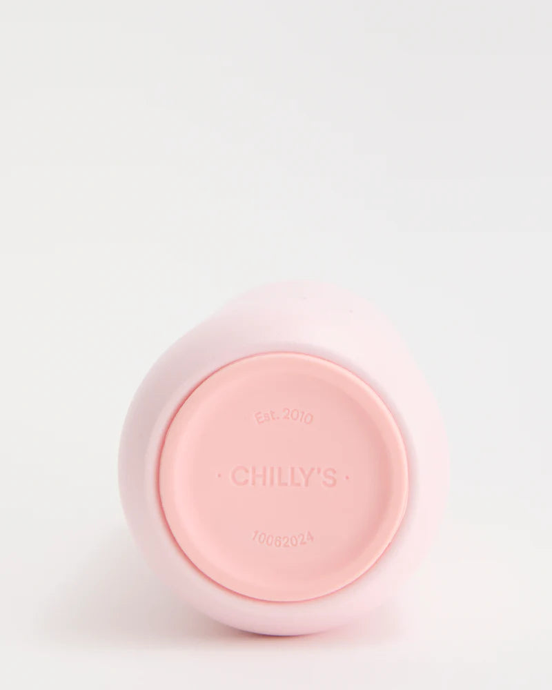 Chillys Series 2 blush pink water bottle with a sleek design and secure lid, perfect for staying hydrated on the go.
