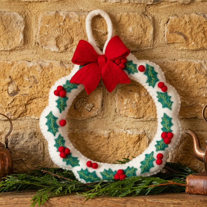 Holly Felt Christmas Wreath - 22cm