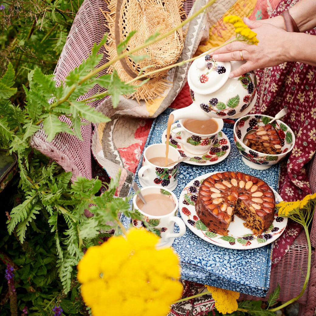 Emma Bridgwater Blackberry 1/2 Pint Mug