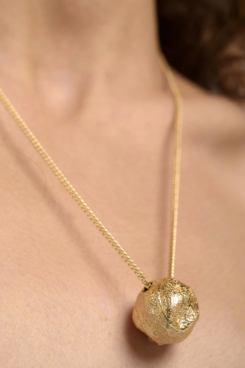 Gold Halo Necklace by Tutti & Co featuring a delicate circular pendant on a fine chain.