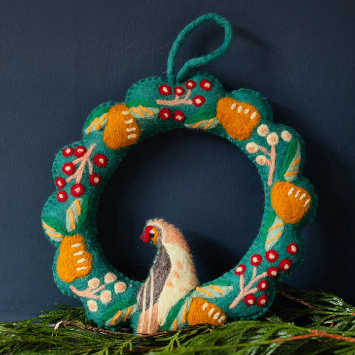 Partridge &amp; Pear Felt Christmas Wreath - 23cm