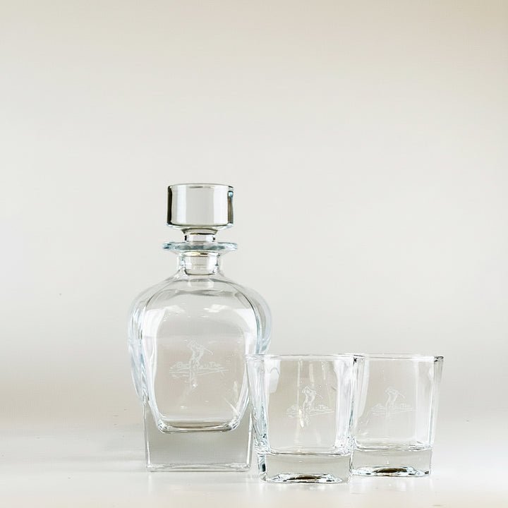Selbrae House golf-themed decanter and glass set with detailed glassware and elegant golf ball design, perfect for collectible or gift use.