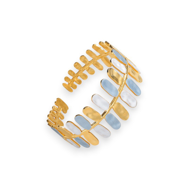 Oval Splice Gold Bangle