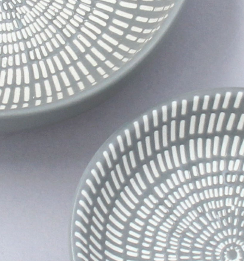 Large Porcelain Dash Round Trinket Dish - Grey
