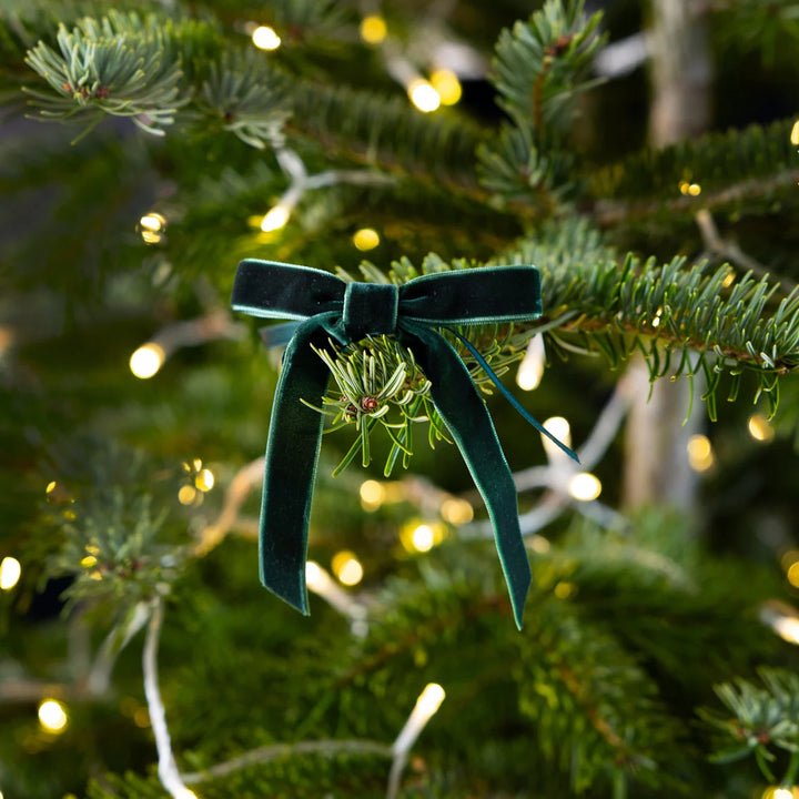 Green &amp; Cream Velvet Bows - Pack of 8