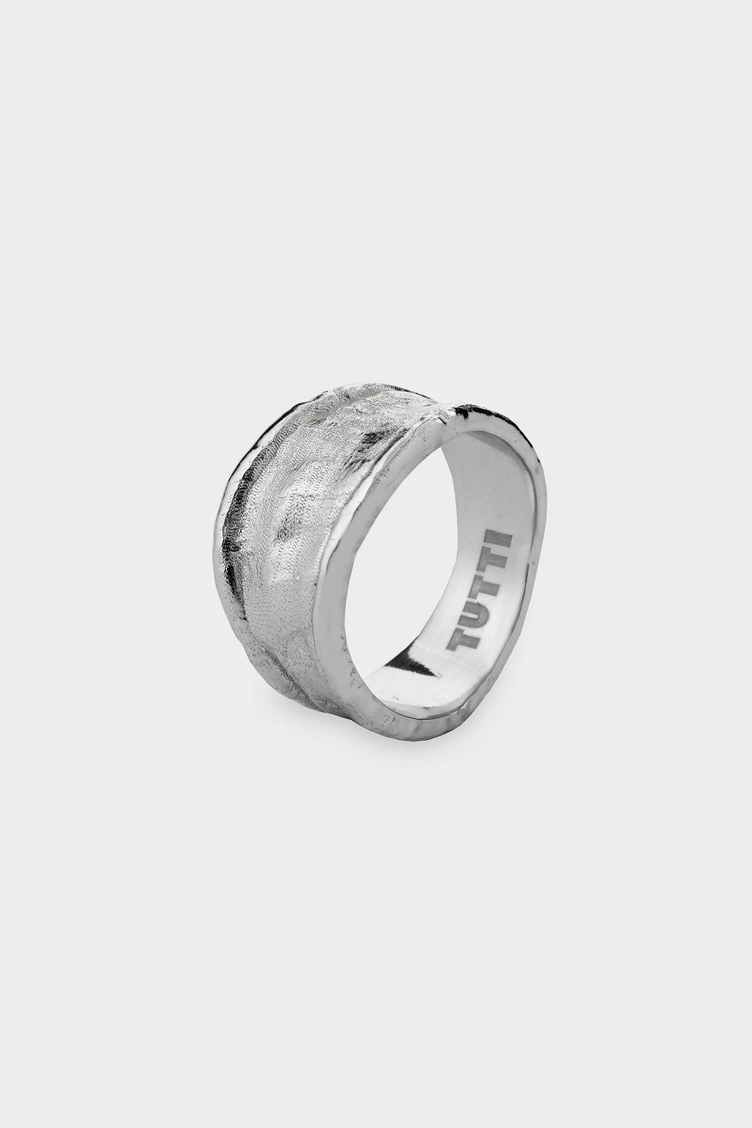 Silver Medium Driftline Ring by Tutti &amp; Co, showcasing a sleek, modern design on a clean background.