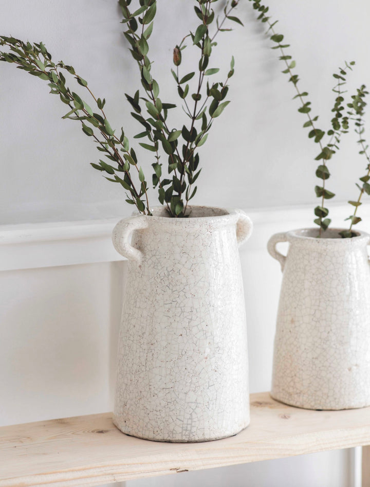 Large Ceramic Ravello Vase by Garden Trading, displayed with a smooth, rounded shape and a glossy finish for decorative use.