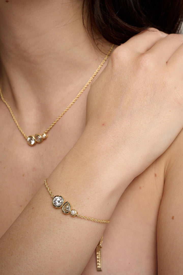 Pure Freshwater Pearl Bracelet - Gold