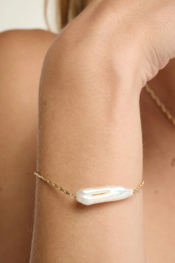 Grace Freshwater Pearl Chain Bracelet - Gold