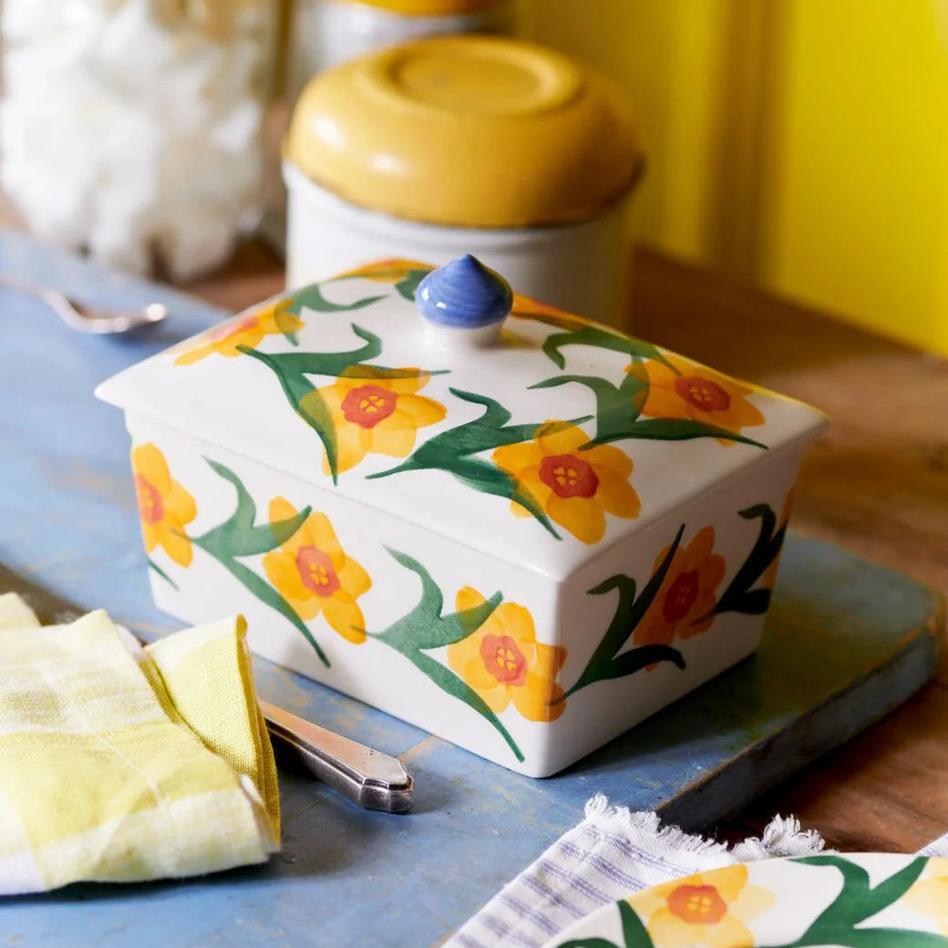 Emma Bridgewater Flowers Windblown Daffodils Small Butter Dish