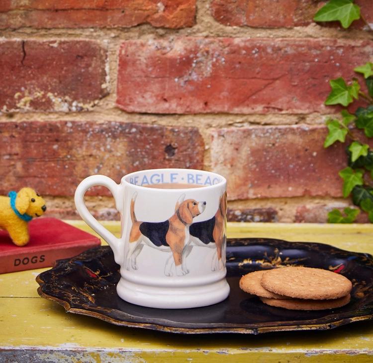 Emma Bridgewater Beagle ½ Pint Mug featuring a detailed beagle dog illustration on white ceramic.