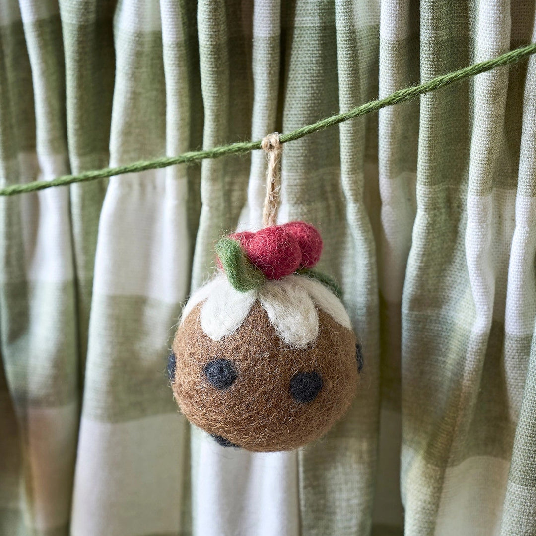 Christmas Puddings Garland