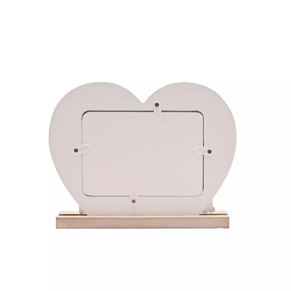 Widdop & Co Petit Cheri Animals Heart Photo Frame, 6x4 inches, featuring a charming animal design for family photos.