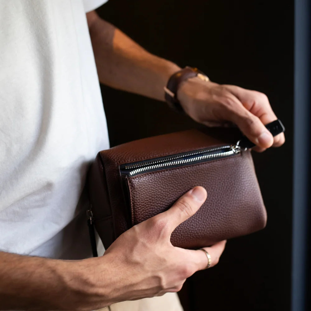Slim Grooming Bag - Wine