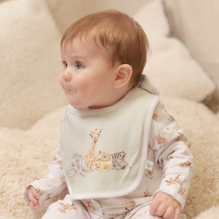 Wrendale Designs Little Wren Bib gift set featuring charming animal illustrations on soft fabric, ideal for babies.