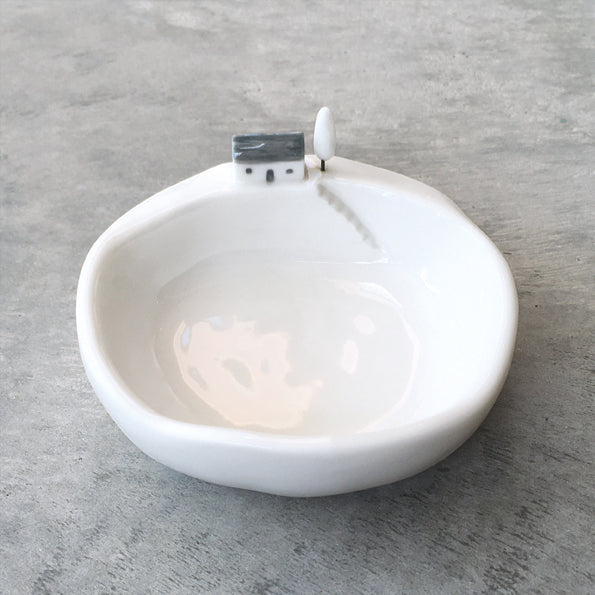 East of India Lakeside Little Houses porcelain bowl with delicate house designs, perfect for decorative or functional use.